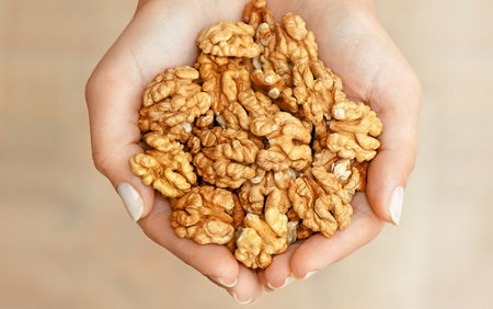Walnuts for weight loss? (New York Times)