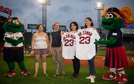 Kidney Donation Bonds Facebook Friends for Life