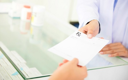 experts-see-opioid-addiction-from-prescriptions-as-medical-error