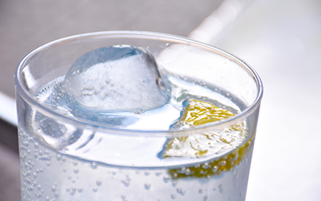 Does Sparkling Water Hydrate You?