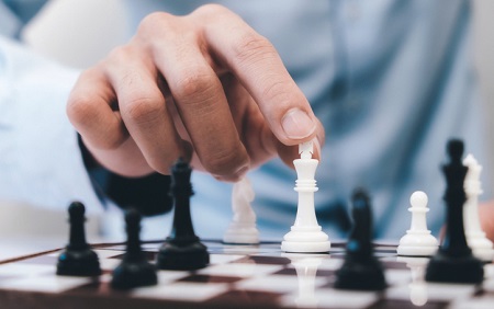 Procrastinator or Planner? At the Crossroads