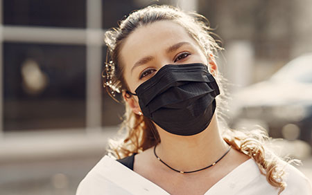 Mask-related Acne Tips from a Dermatologist