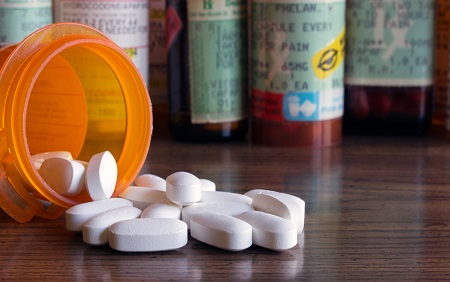 Synthetics now killing more people than prescription opioids, report says