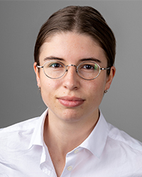 Elena Ahrens